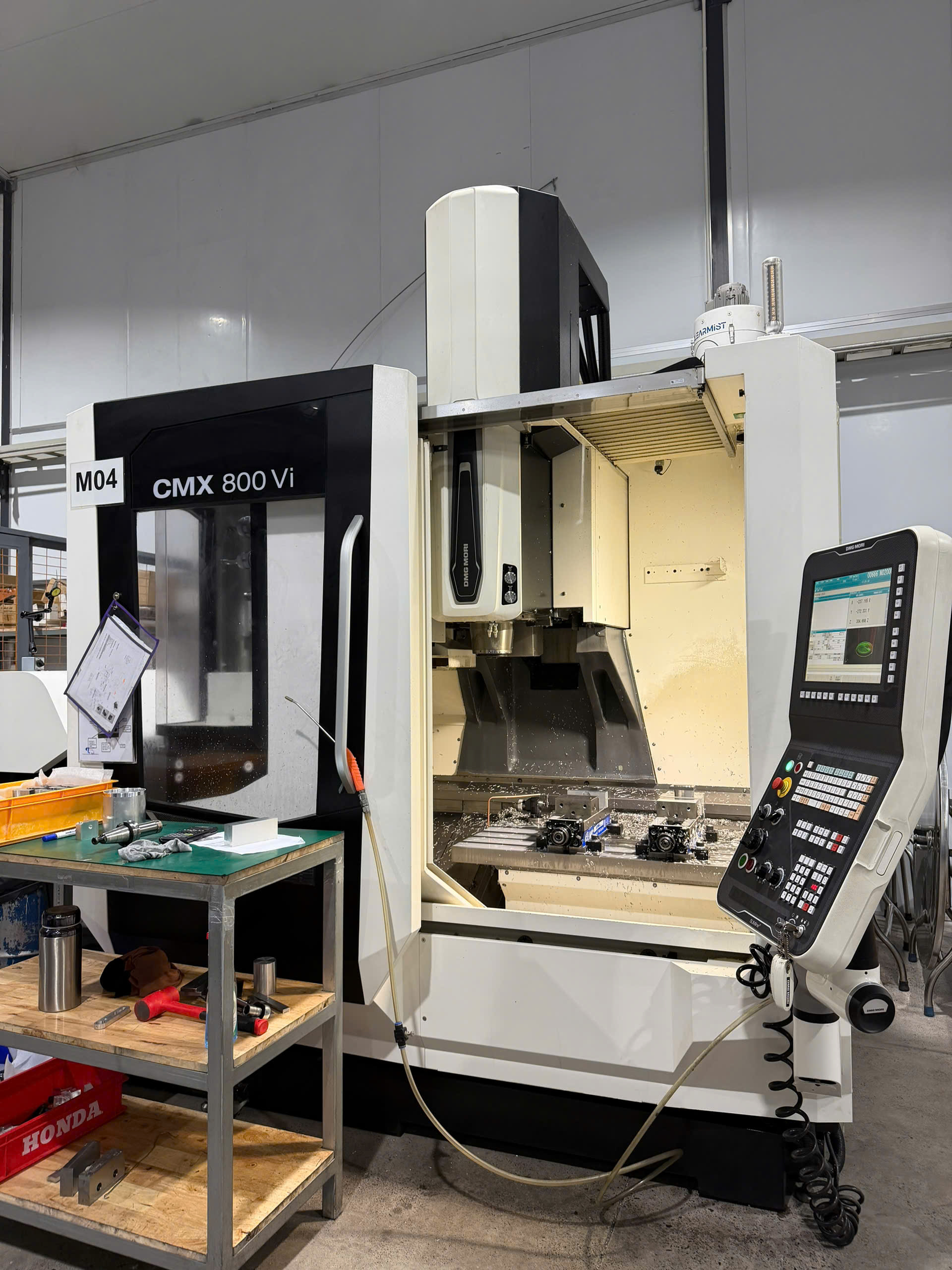 Trung tâm gia công DMG MORI CMX 800 Vi