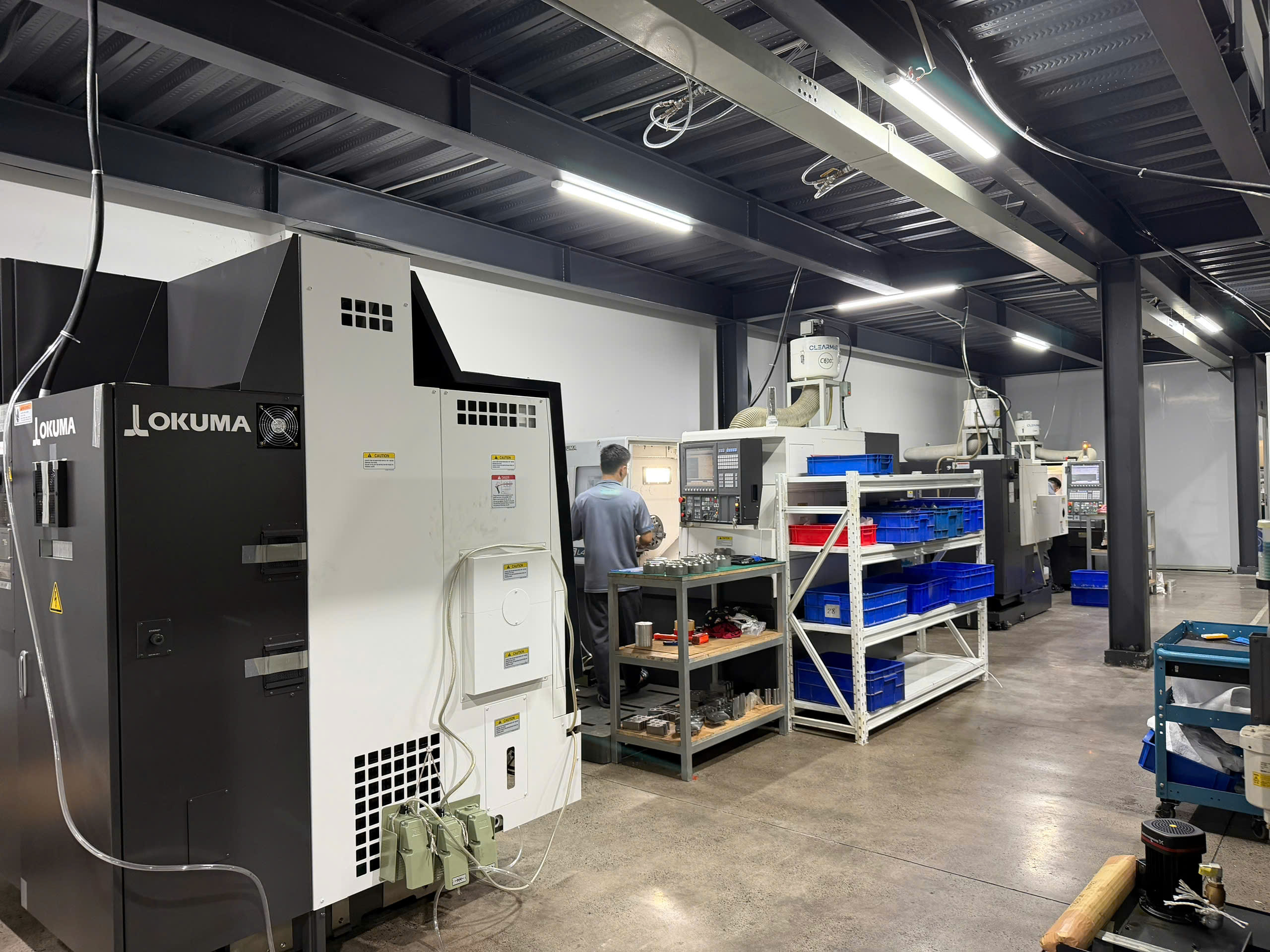 Dãy máy tiện CNC Okuma tại xưởng